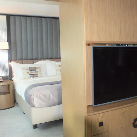 Intercontinental By Ihg 5* Sofia